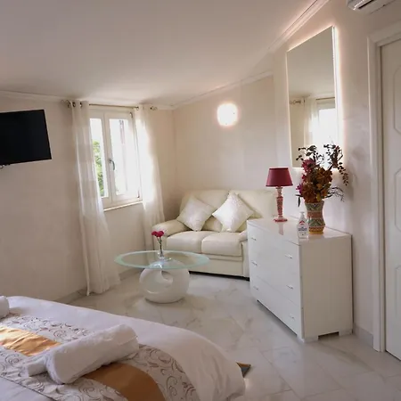 Guest house Del Sole E Delle Stelle 4*