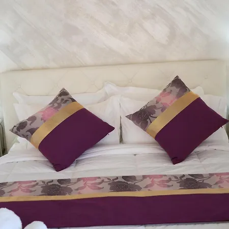 Del Sole E Delle Stelle Bed & Breakfast Enna